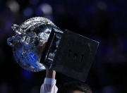 问鼎国际-德约科维奇新星绝杀表现惊艳，巴黎圣日耳曼未来可期！的简单介绍