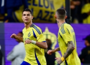 问鼎娱乐- 比赛局势复杂引发热议！，C罗在MAD比赛中持续失利比赛高潮迭起